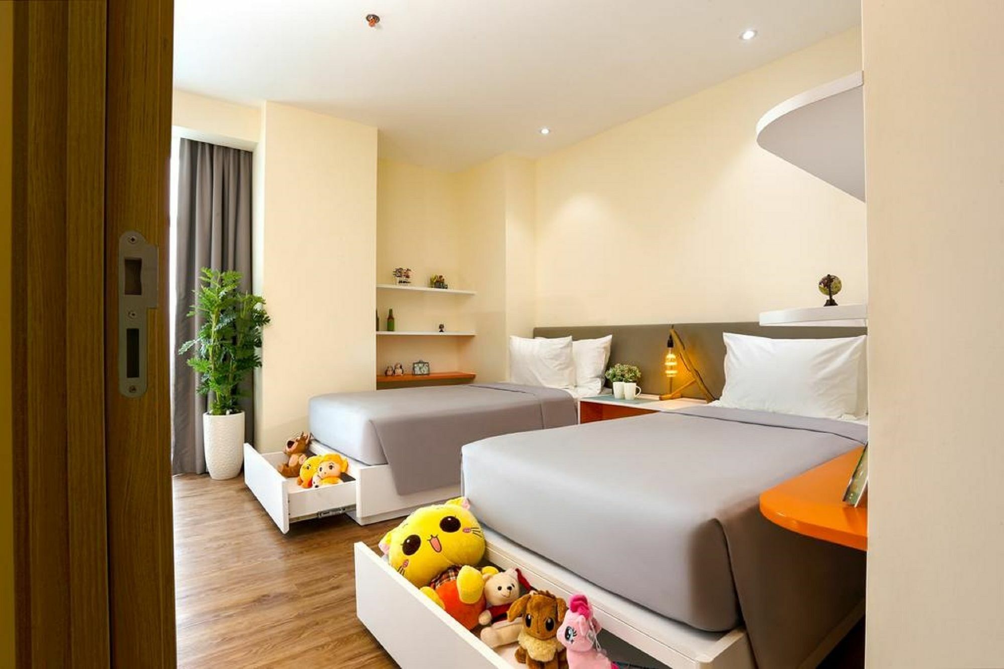 Atlantica Balcony Ocean View Serviced Apartment ニャチャン エクステリア 写真